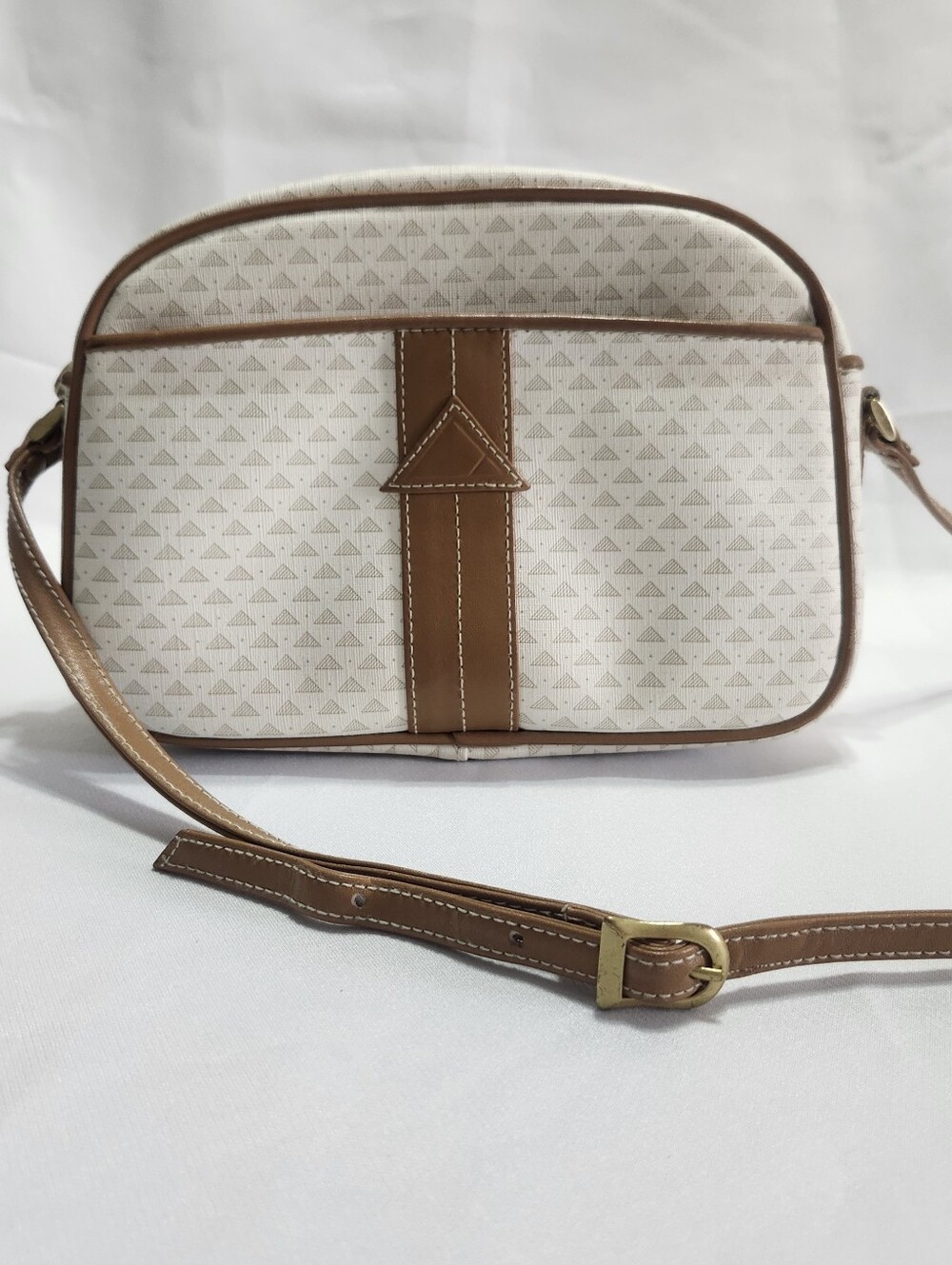 Vintage Liz Claiborne Crossbody Bag Triangle Monogram